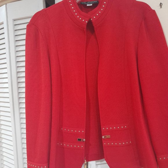 S.T John (size 14) - Picture 5 of 8